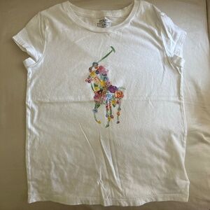Little girl’s tee shirt